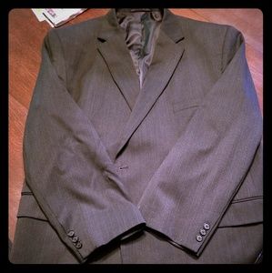 Petrocelli Suit